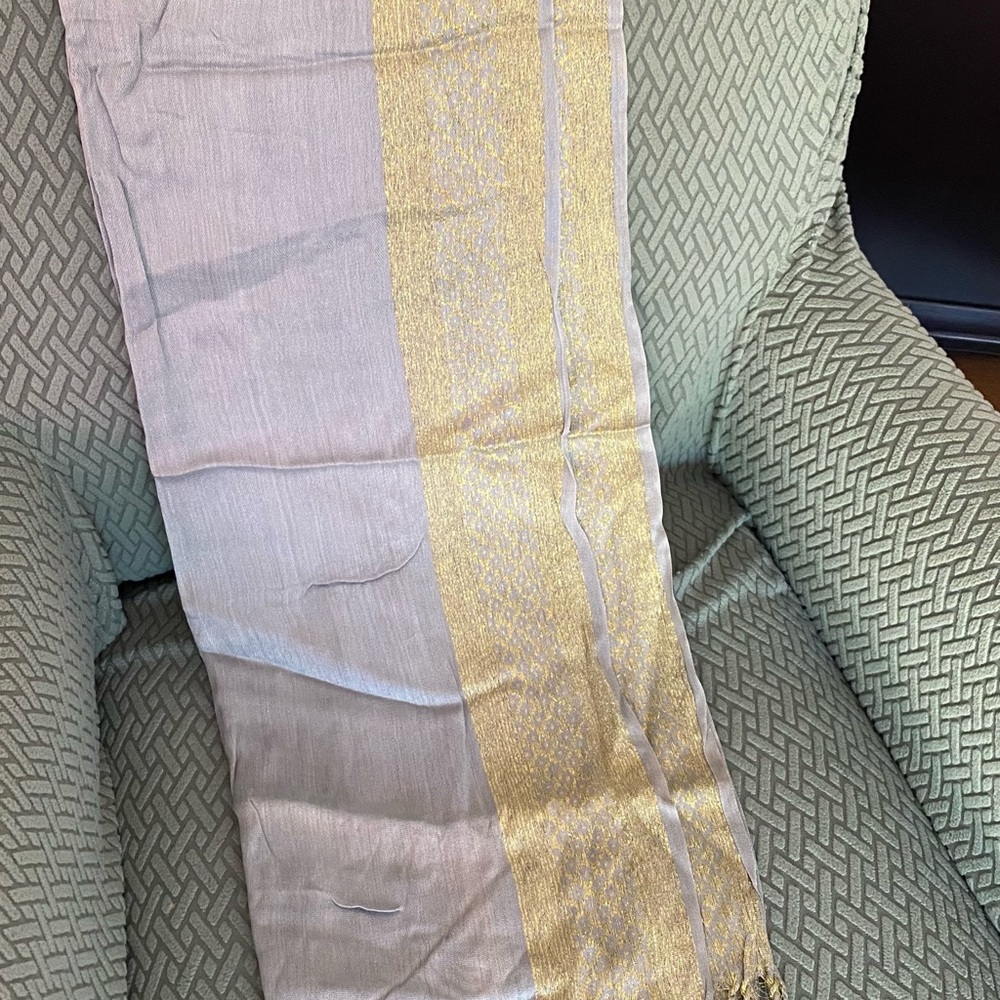 Scarf - Picture 4 of 4